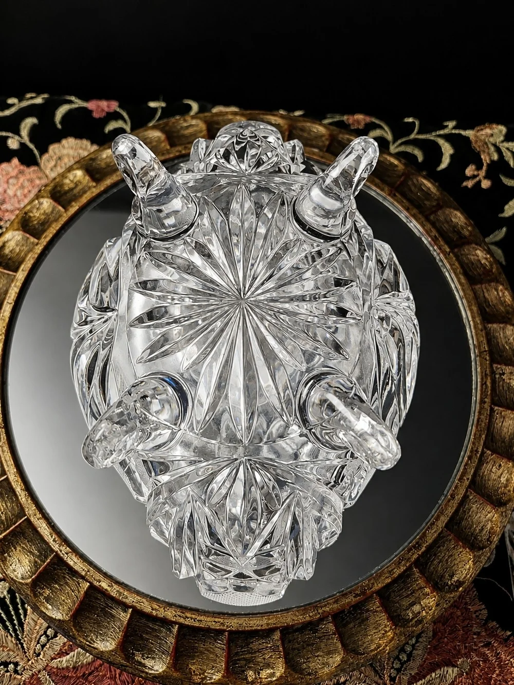 Vintage 1940s HOLLYWOOD REGENCY BRILLANT CUT CRYSTAL CANDY DISH WITH TALL FINIAL